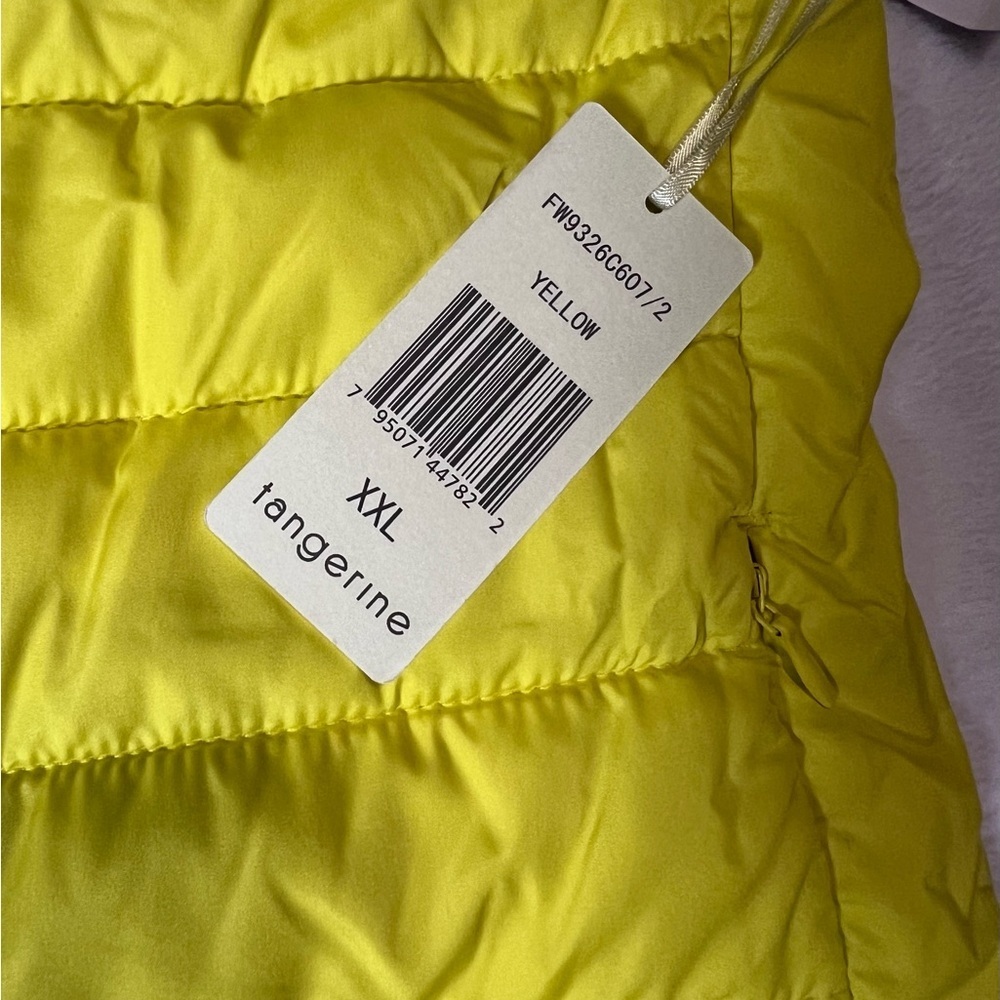 TANGERINE NWT Women's 2XL Yellow Active Quilted Puffer Vest 2 position zipper - Picture 9 of 10